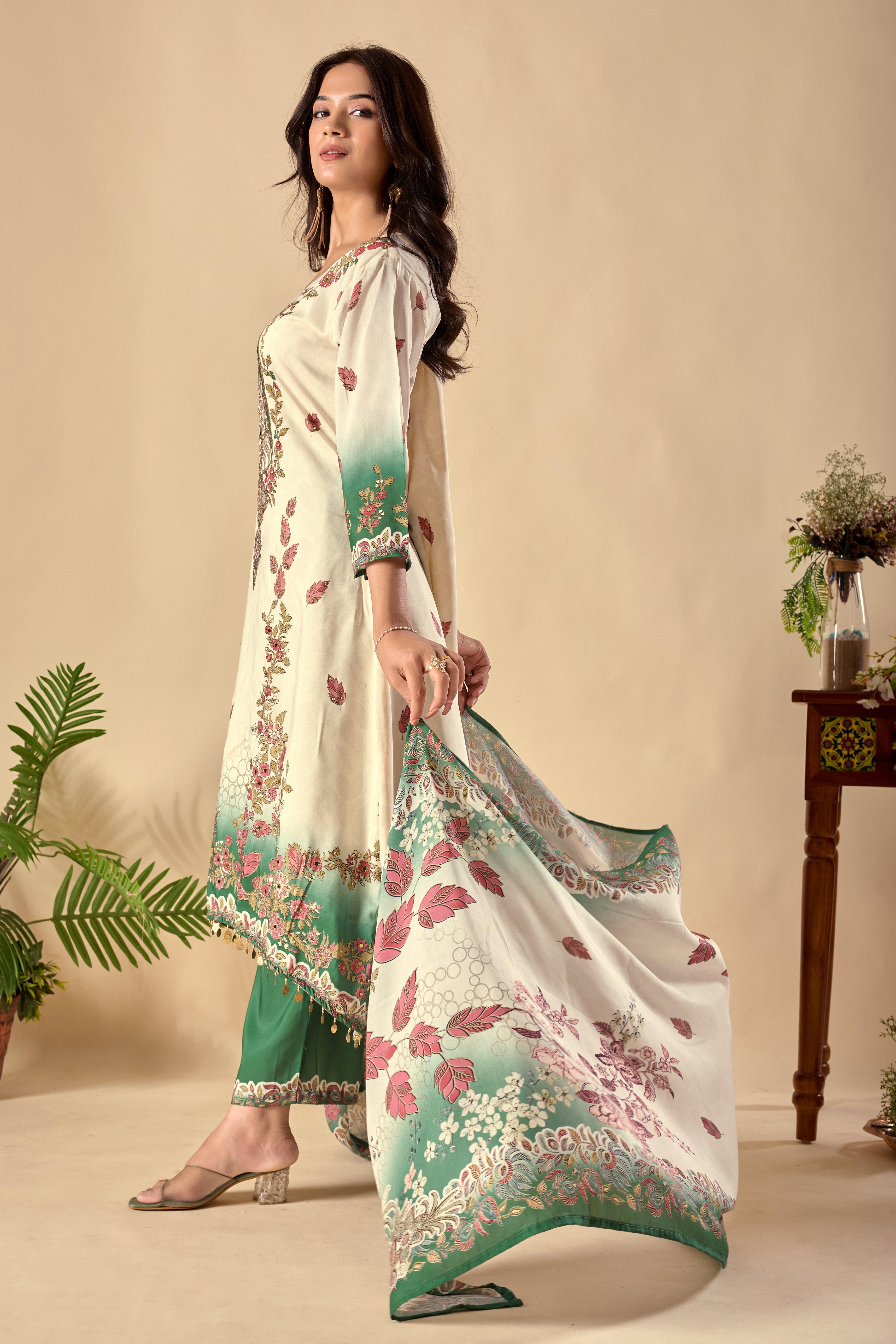 Effortless Digital Print Ari Work Musiln Silk Kurta Plazzo And Dupatta Set