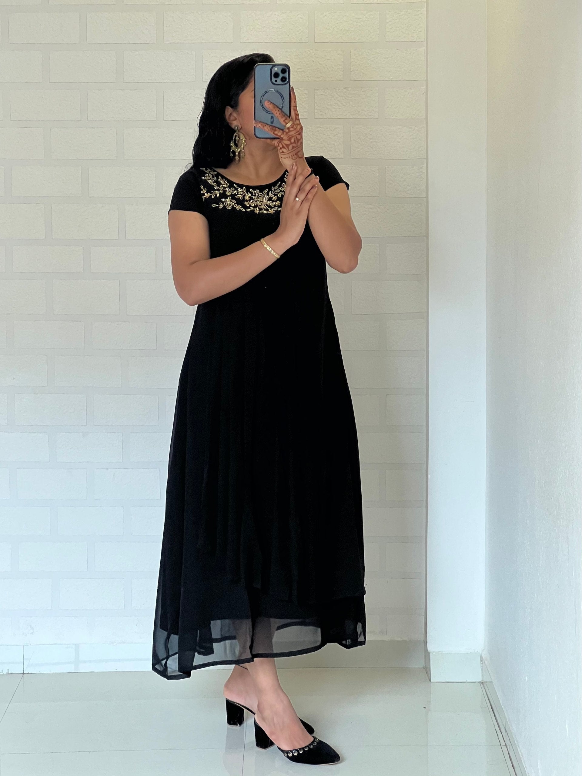 Bloming Georgette Handwork Kurti With Cap Designer Sleeve