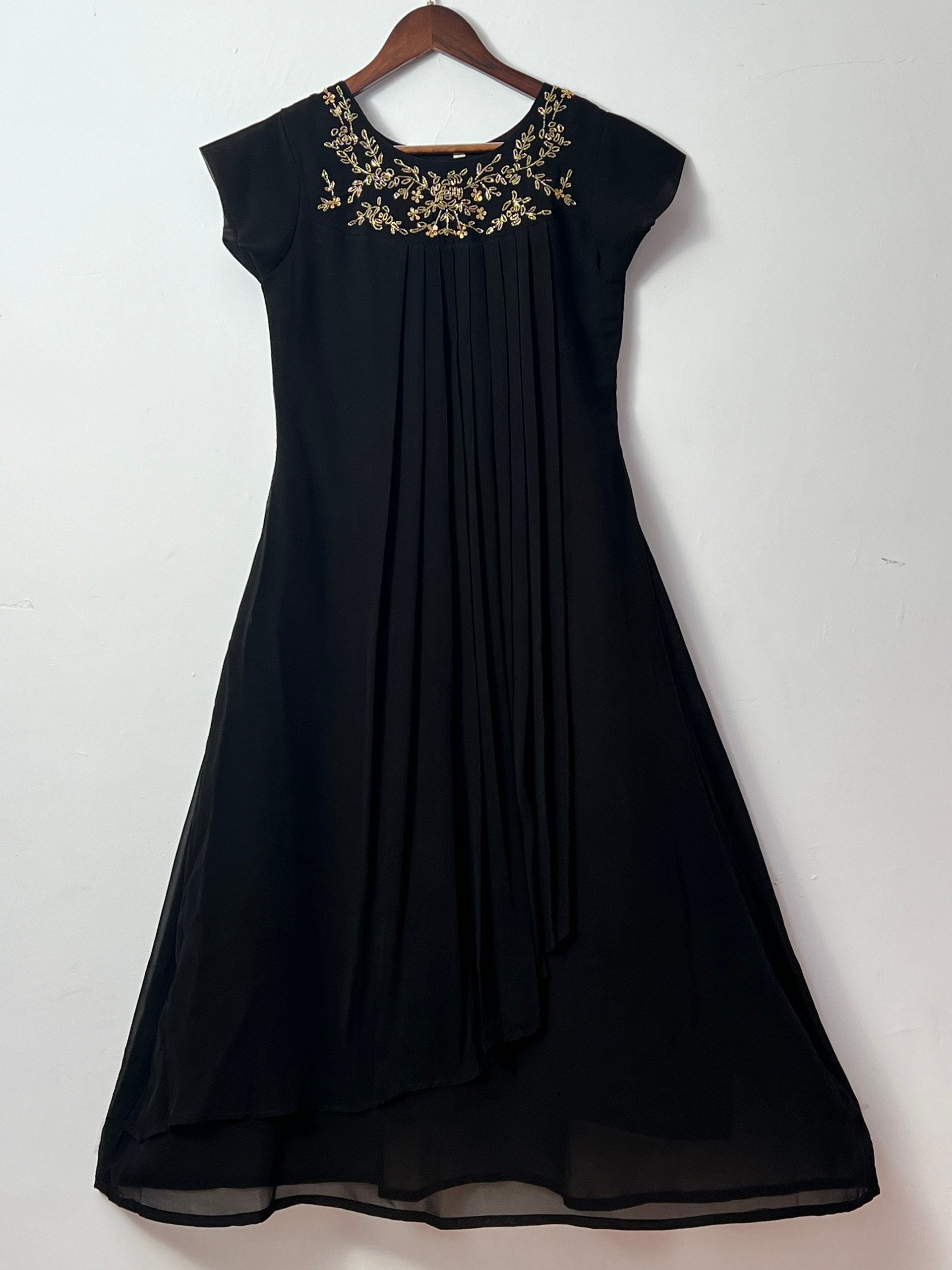 Bloming Georgette Handwork Kurti With Cap Designer Sleeve