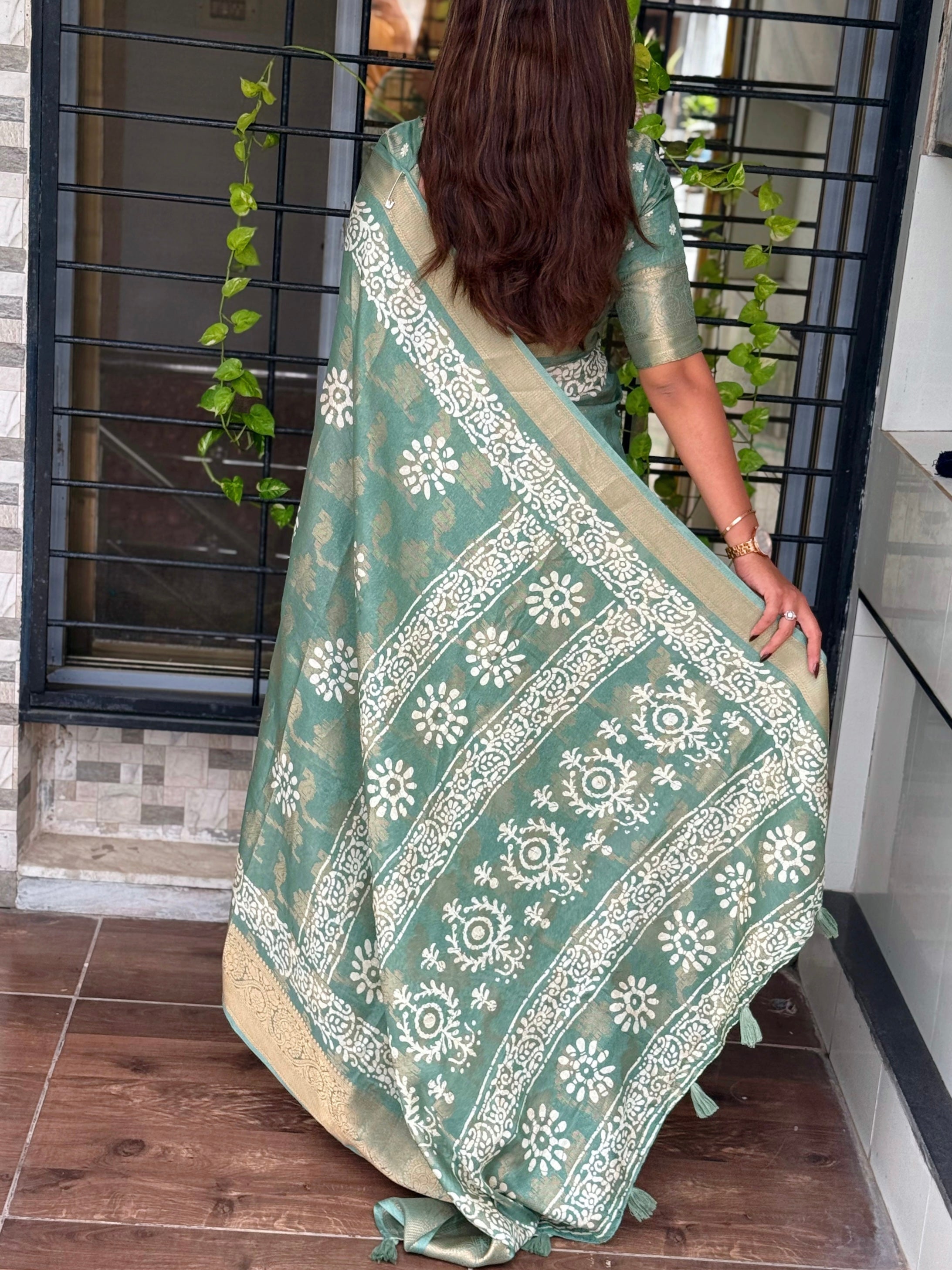 Vibrant Charm With This Designer Printed Saree Beautiful Collection