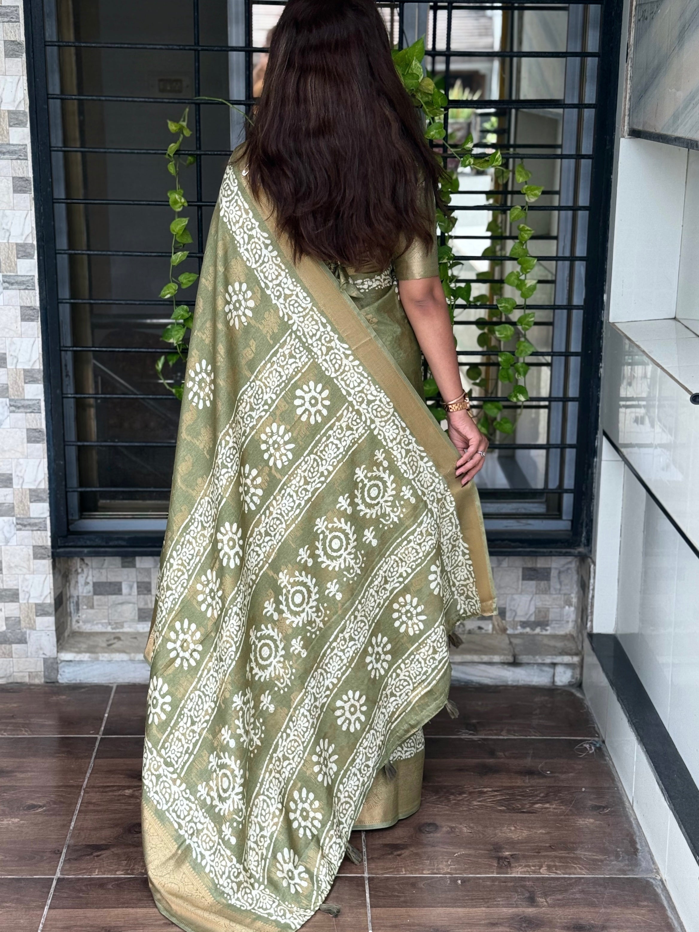 Vibrant Charm With This Designer Printed Saree Beautiful Collection