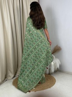 Make Every Moment special with our exclusive printed Saree collection
