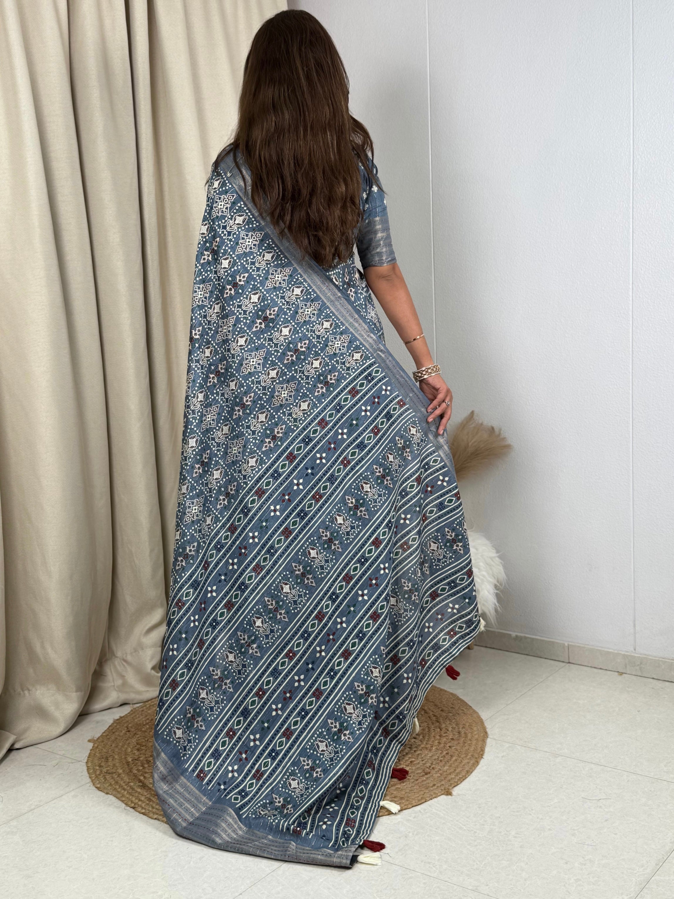 Make Every Moment special with our exclusive printed Saree collection